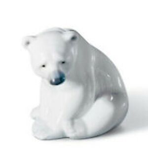 LLADRO #1209 POLAR BEAR